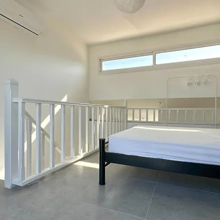 Apartment 1 Bedroom Loft