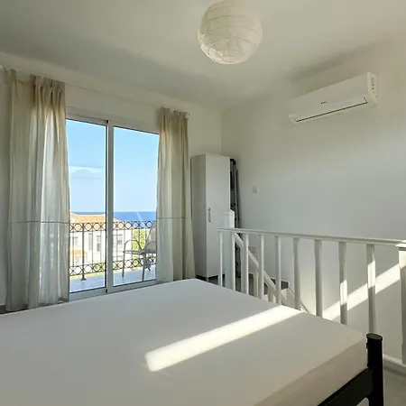 1 Bedroom Loft Lägenhet *